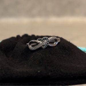 Diamond & sapphire infinity ring w/ heart